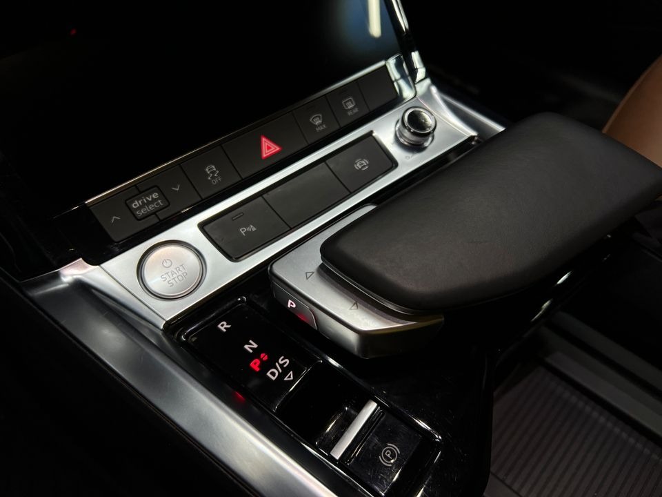 Audi E-tron   image30
