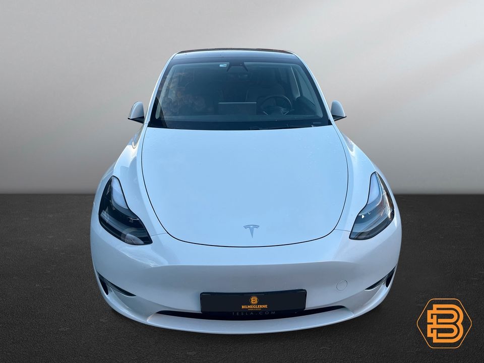 Tesla Model Y  image4