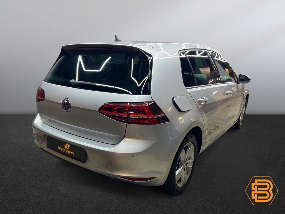 Volkswagen E-golf  image4