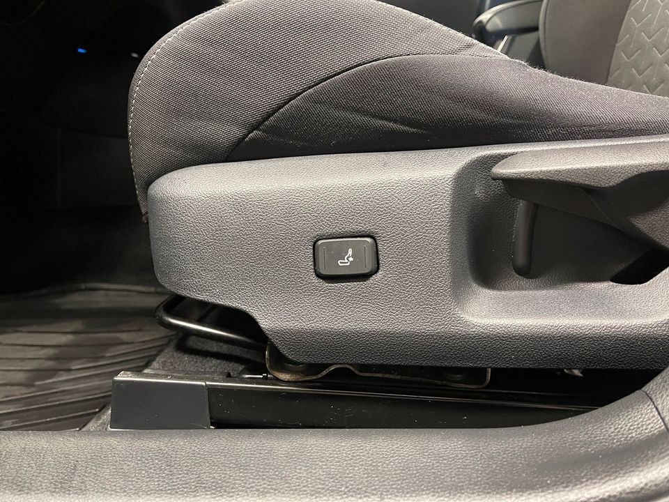 Toyota Corolla   image9