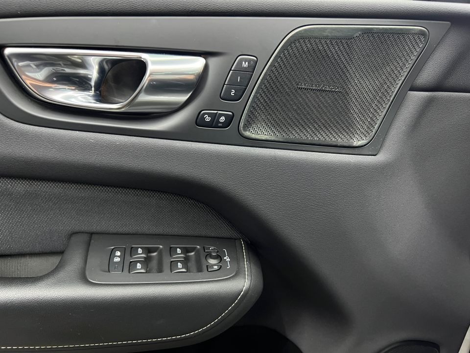 Volvo XC60   image11