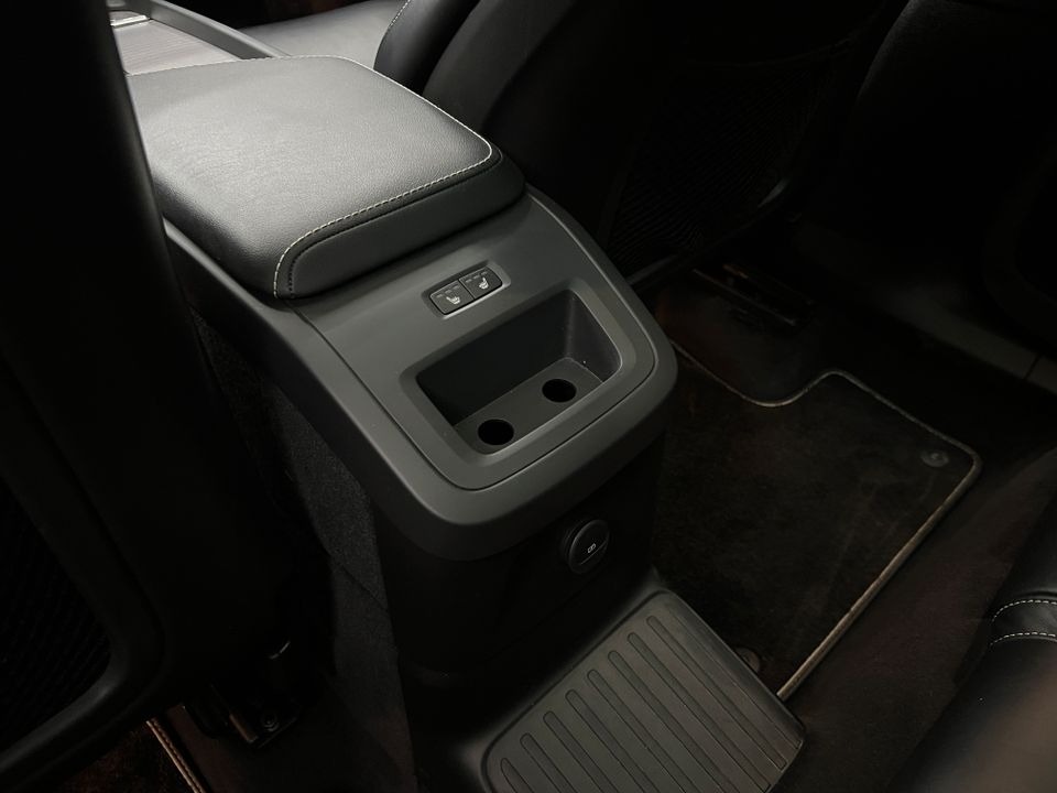 Volvo XC60   image12
