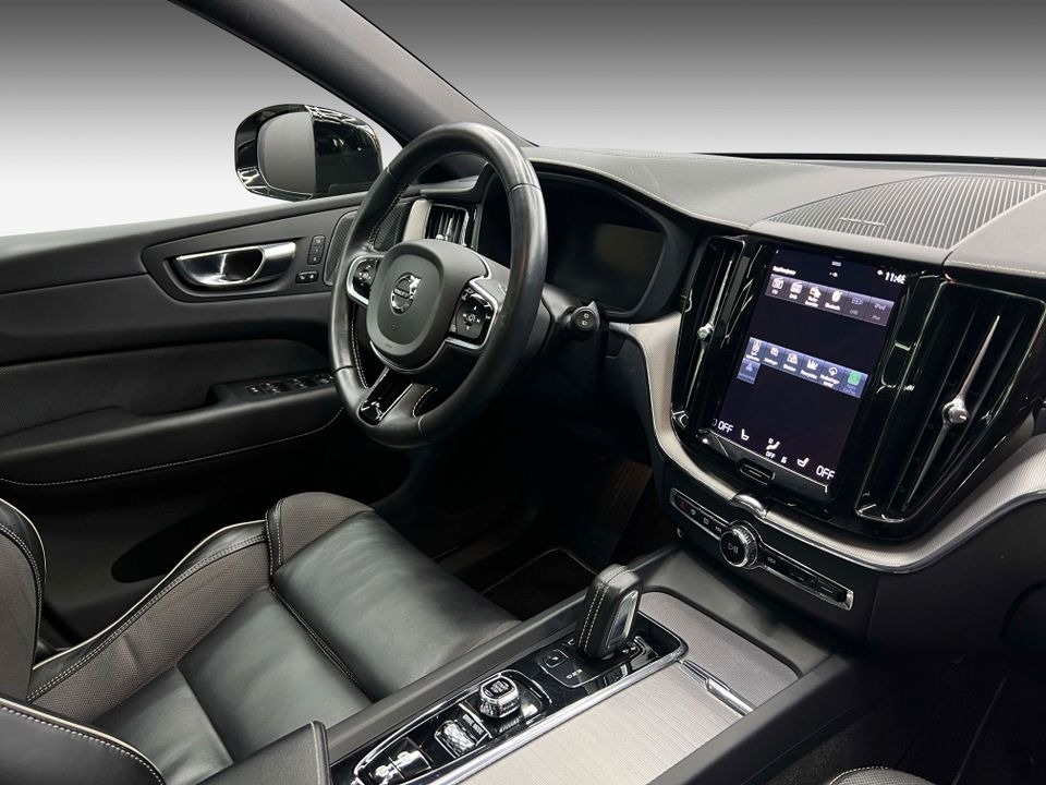 Volvo XC60   image25