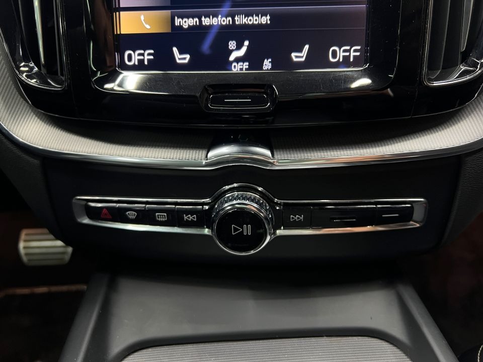 Volvo XC60   image30